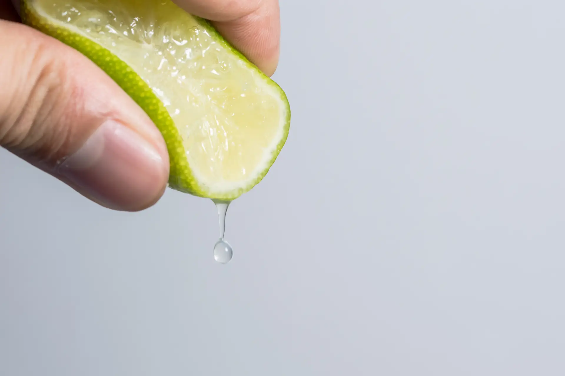 每天喝檸檬水的5大好處