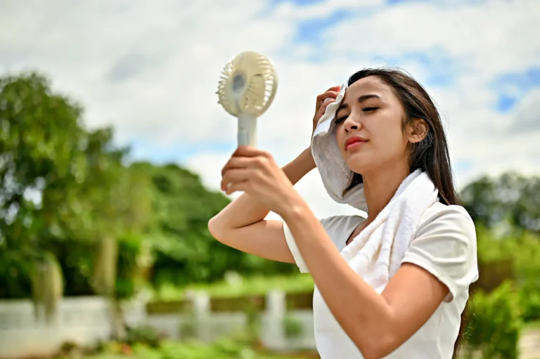 夏天選對材質立刻降溫3°C!真正透氣涼感的布料這樣挑