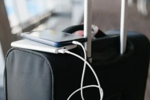 2025最新航空禁令！行動電源不能托運，你可能已違規N次…一看就懂
